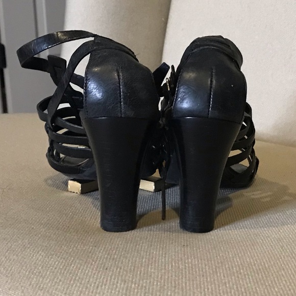 Franco Sarto black leather 👠 heels. - Picture 2 of 5